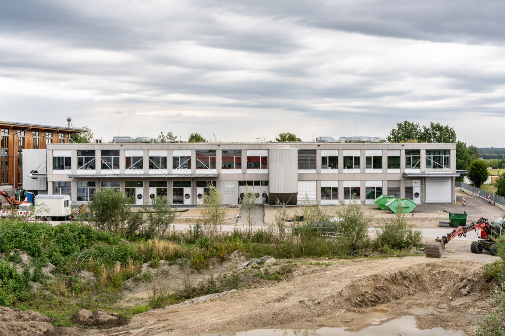 Wendelstein Werkstatte under construction by studio lot.jpg